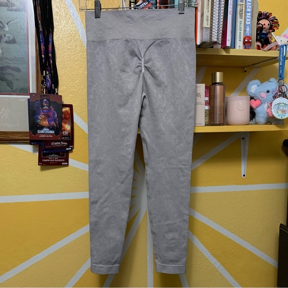 Gymshark Adapt Animal Seamless Leggings Size Medium - Picture 5 of 7